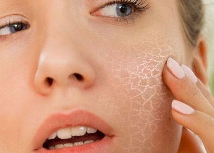 ЭКСПРЕСС – УХОД ДЛЯ ЗРЕЛОЙ И/ИЛИ СУХОЙ КОЖИ DEMANDING SKIN